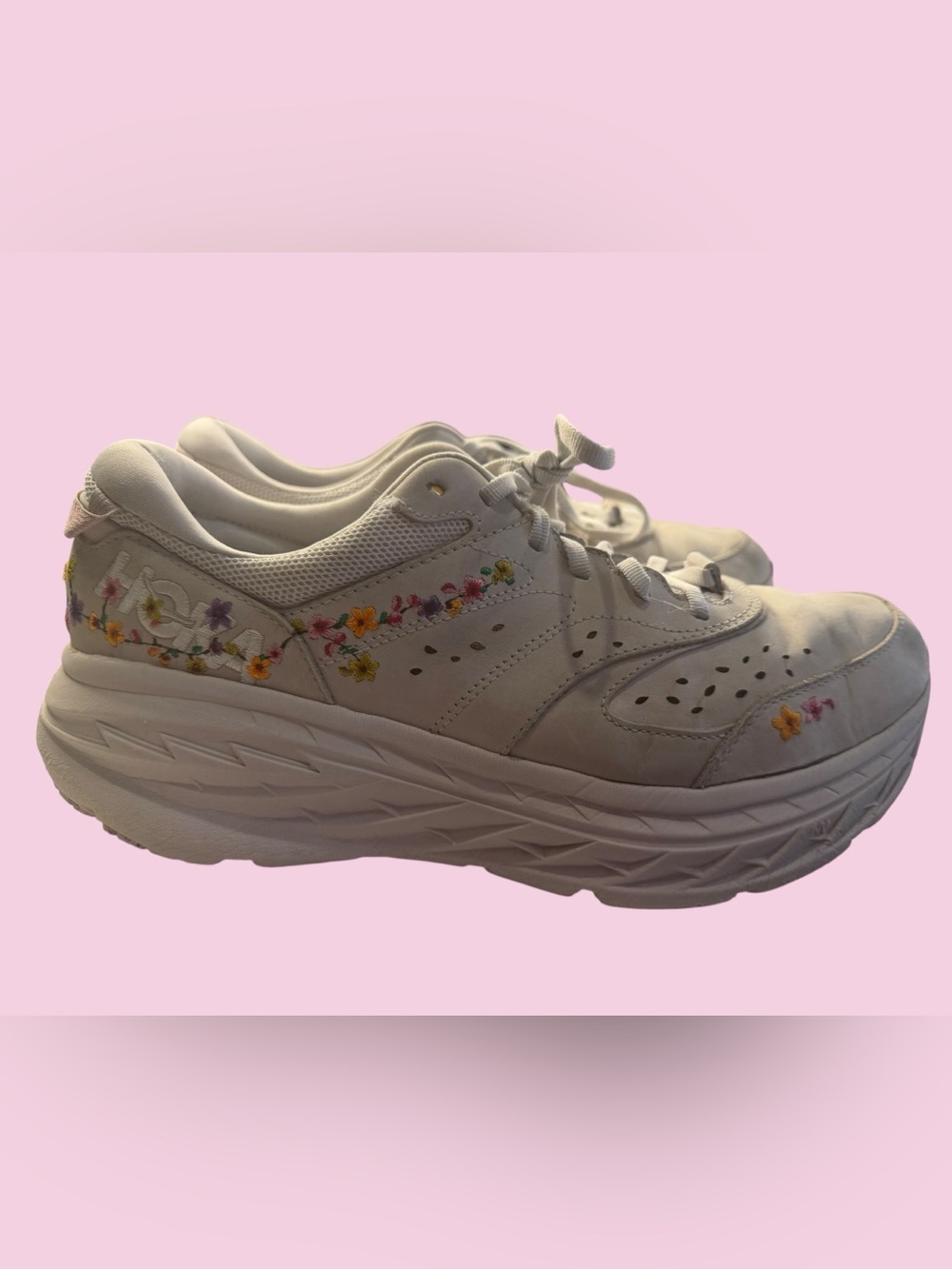 🌸🎀🌸HOKA🎀Bondi Limited Edition Floral Embroidered Sneakers🎀WMN’S 12🎀Like New!🌸🎀🌸 - Picture 4 of 7